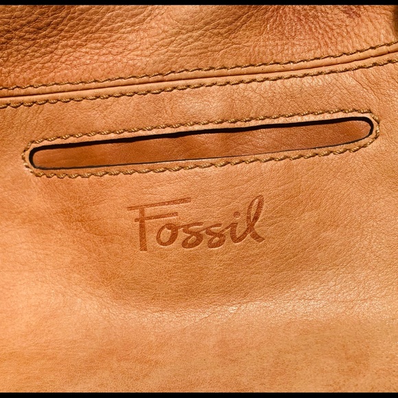 Fossil Leather Large Tan Shoulder Bag Satchel - Picture 4 of 9
